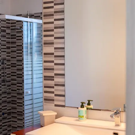 Dama Apartment *